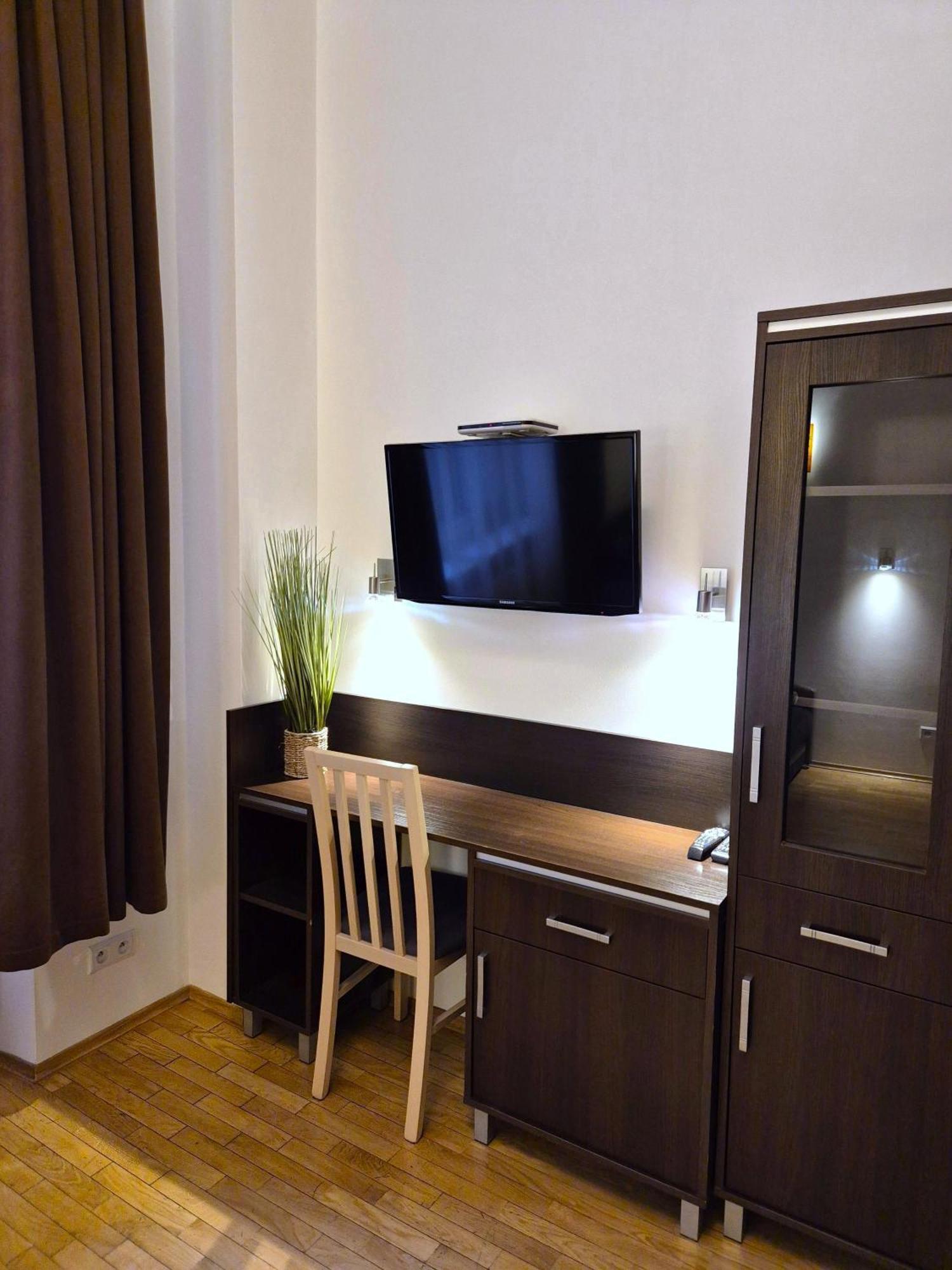 Safona - Pantheon Apartments Krakau Buitenkant foto